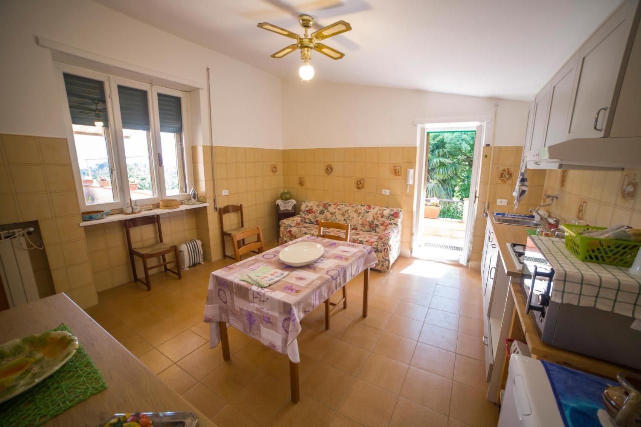 Poggio Della Roverella Country House Morlupo Экстерьер фото